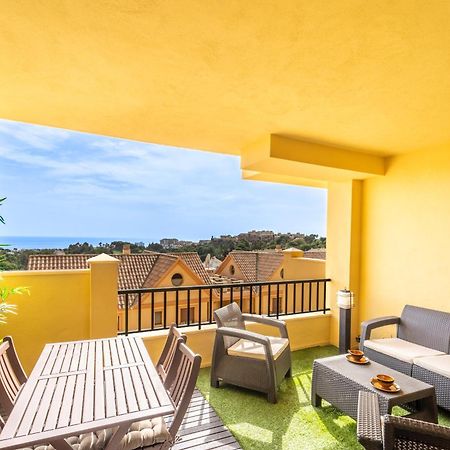 Fabulous Golf Front Apartment With Pool And Seaview Benalmádena Eksteriør billede